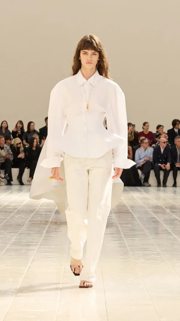 https://www.instagram.com/balenciaga/