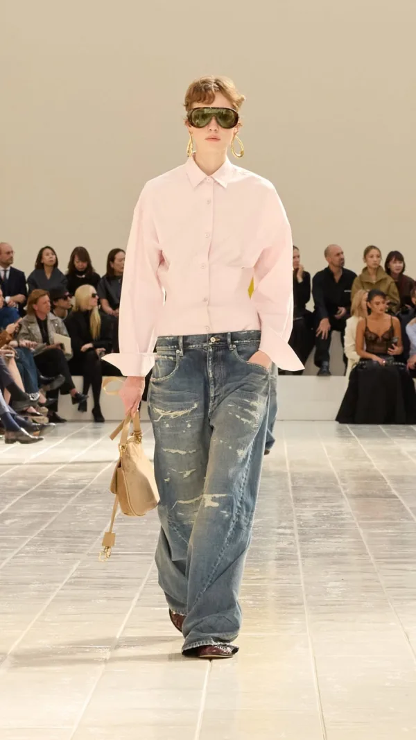 https://www.instagram.com/balenciaga/