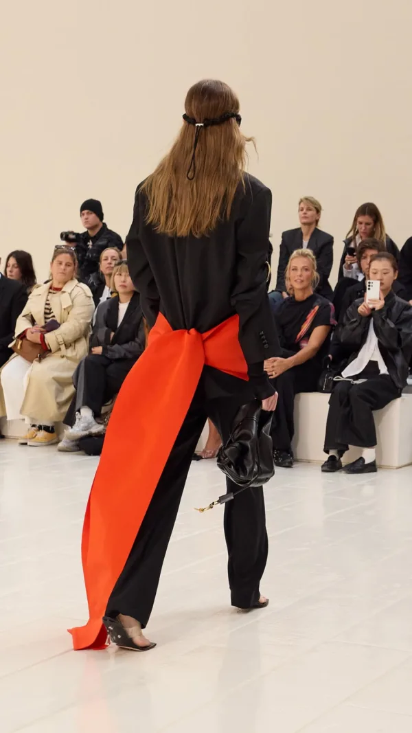 https://www.instagram.com/balenciaga/