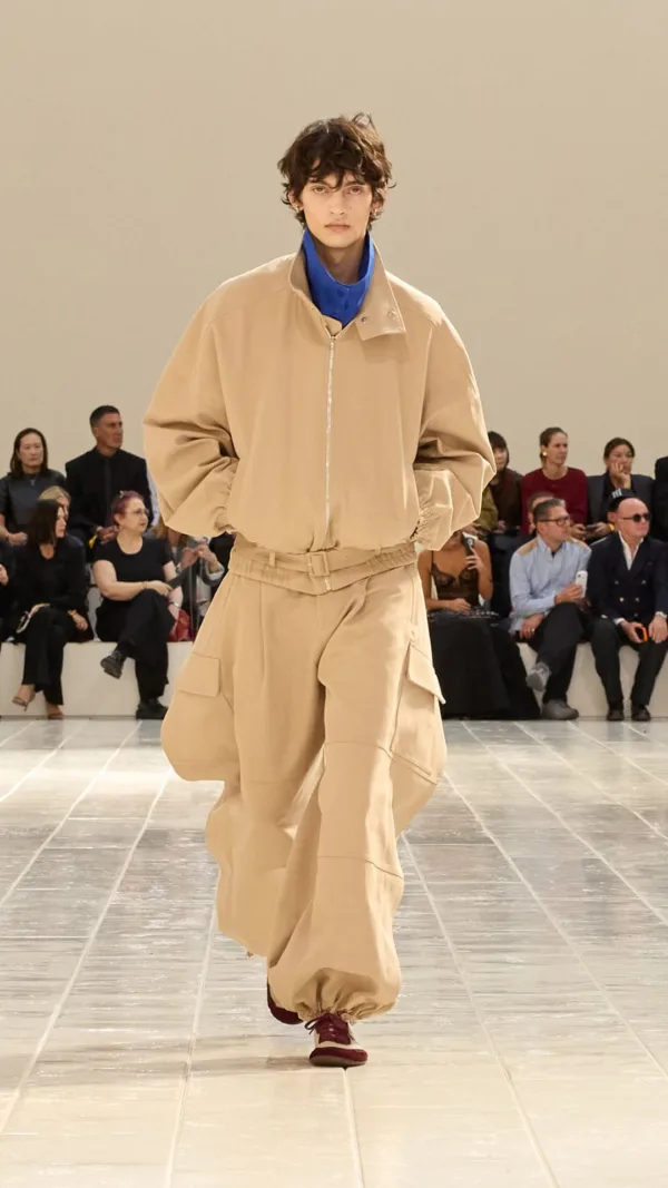 https://www.instagram.com/balenciaga/
