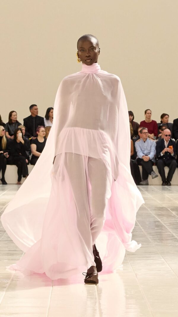 https://www.instagram.com/balenciaga/