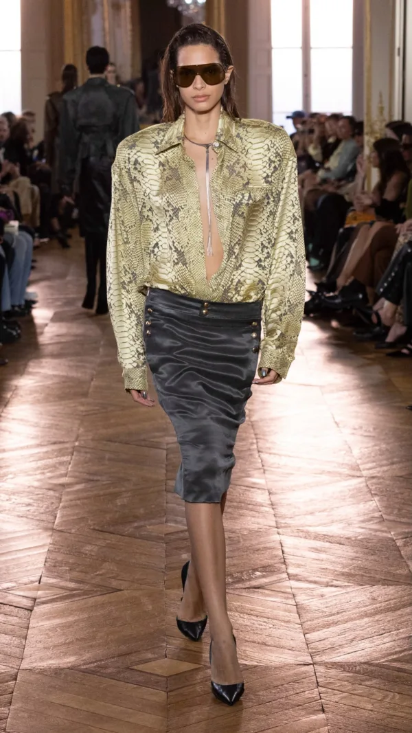 https://www.instagram.com/balmain/