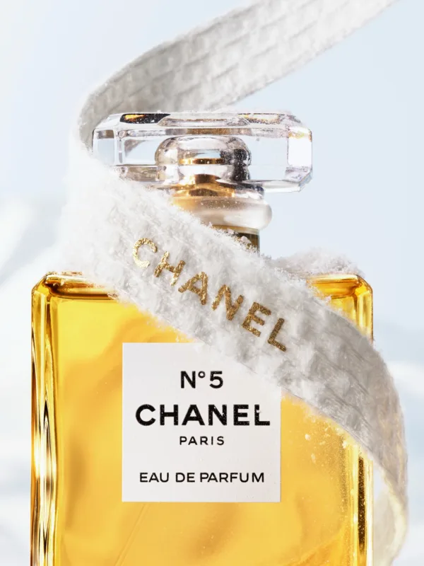 https://www.instagram.com/chanelofficial/