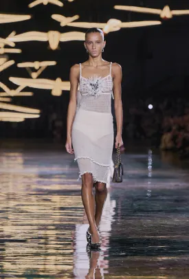 https://www.instagram.com/chanelofficial/
