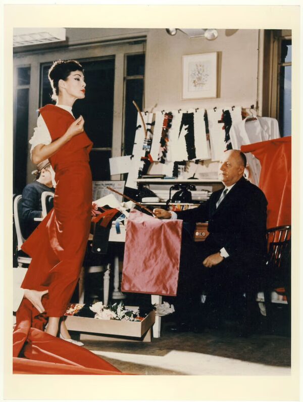 https://www.dior.com/