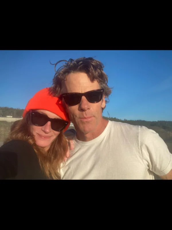 https://www.instagram.com/juliaroberts/