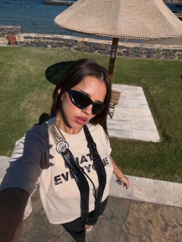 https://www.instagram.com/darnadude