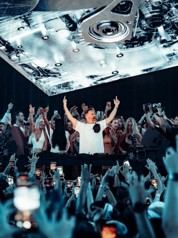 https://www.instagram.com/davidguetta/