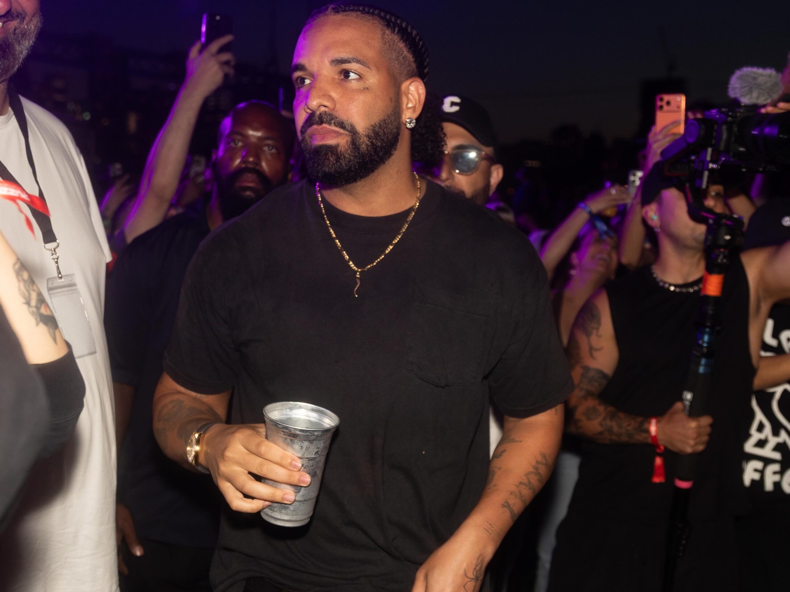 Drake: Ο απόλυτος κυρίαρχος των charts σαρώνει την κορυφή του US Apple Music
