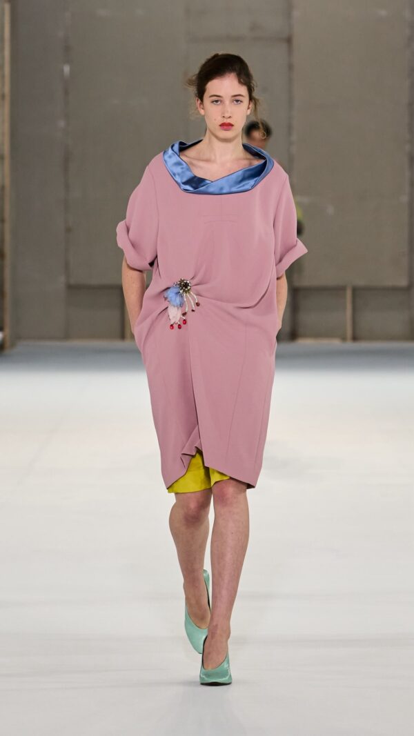 dries_van_noten_kokkina_xilia