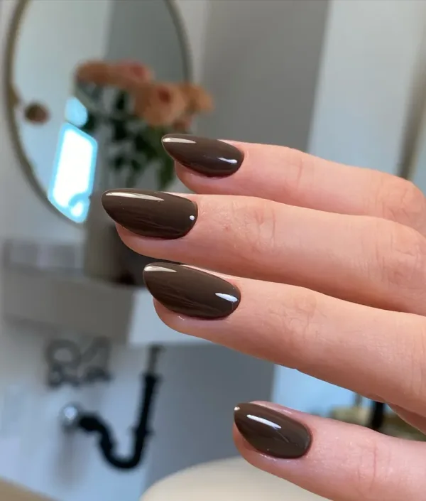 https://www.instagram.com/s.ova.nails/