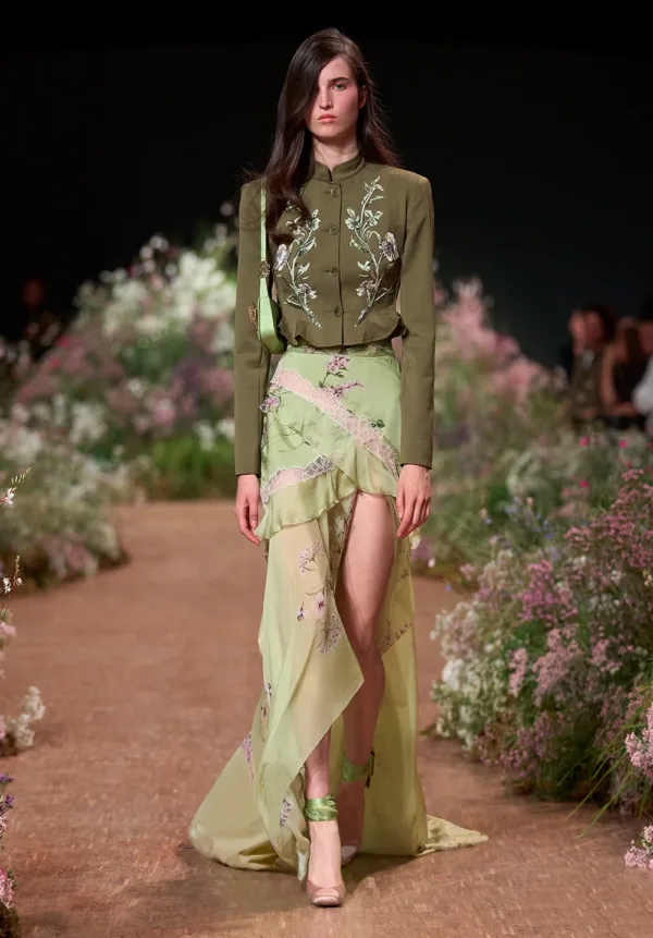 https://eliesaab.com/