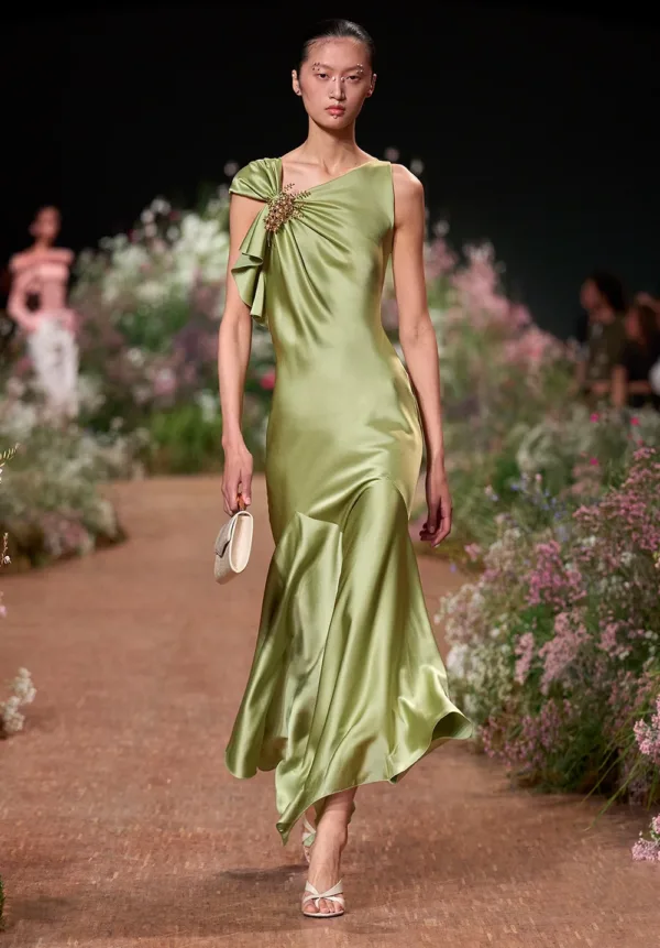 https://eliesaab.com/
