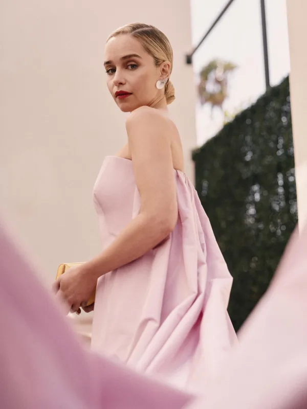 https://www.instagram.com/emilia_clarke/