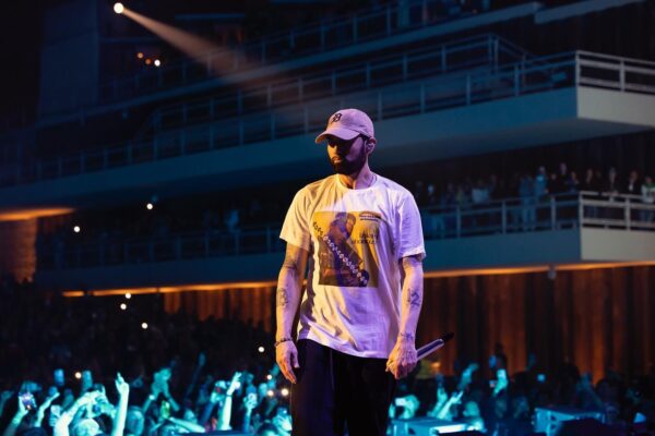 24 χρόνια από τη μέρα που ο Eminem έγραψε ιστορία με το «Lose Yourself»!