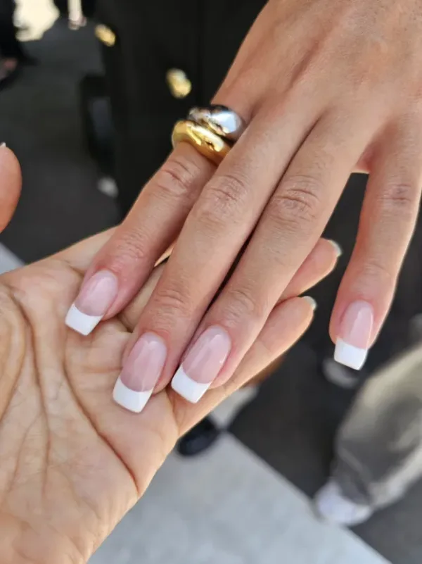 https://www.instagram.com/chuenails/