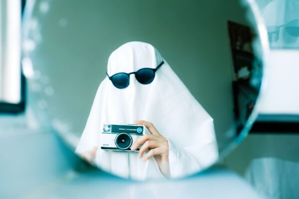 Ghosting στο dating: Ο Astrojason μιλά για τα 4 ζώδια που θα σε αφήσουν με τα πιο πολλά «γιατί;»