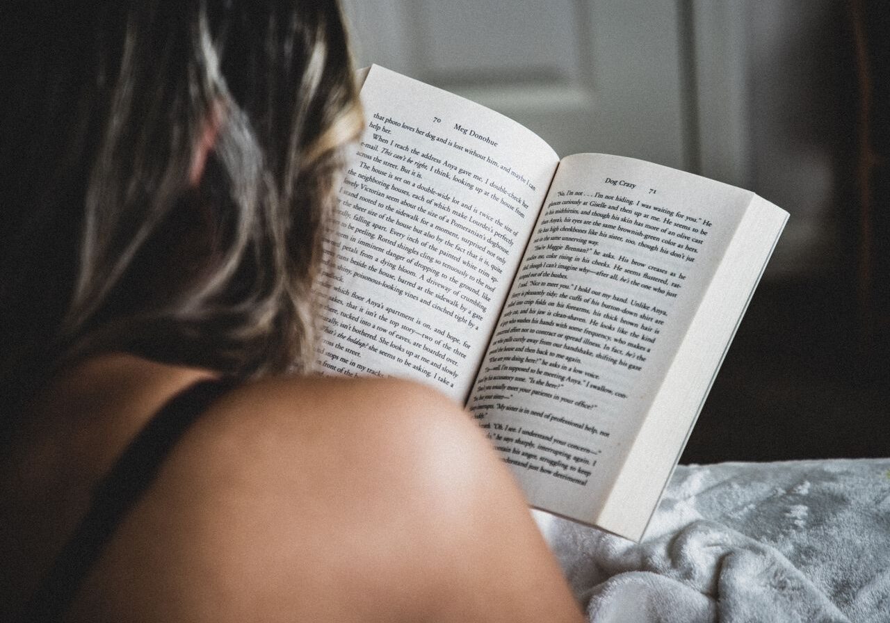 6 βιβλία τρόμου για να κάνεις το επόμενο reading session λίγο πιο spooky