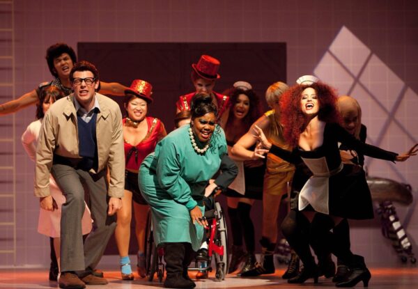 Έρχεται η μεγάλη επιστροφή του «Glee» – Σε ποιες πλατφόρμες θα προβληθεί το reboot