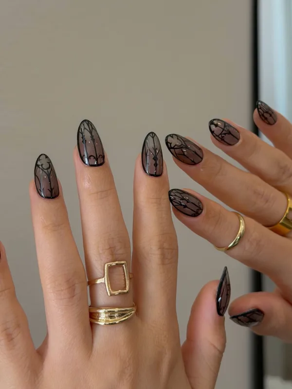 gothic_nails_trend