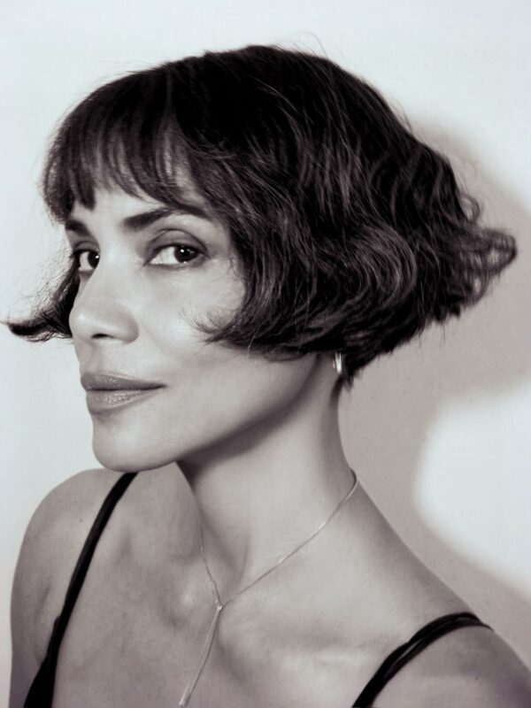 https://www.instagram.com/halleberry/