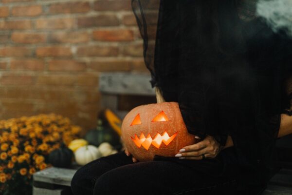 Halloween mood on: Όλα όσα χρειάζεσαι για μια αξέχαστη spooky βραδιά