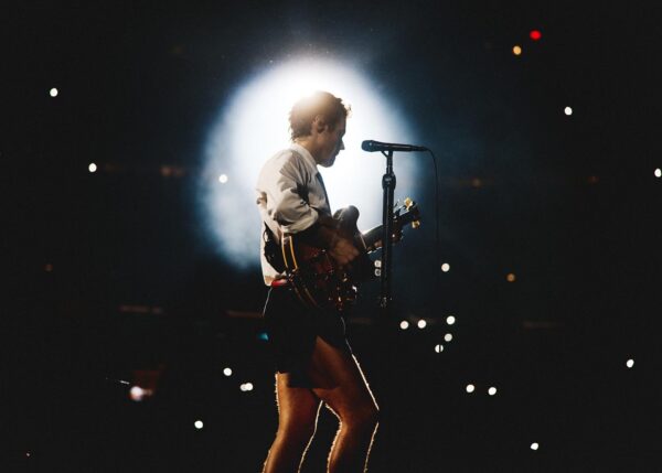 Harry Styles: Ετοιμάζεται ντοκιμαντέρ για τη περιοδεία του στο Madison Square Garden