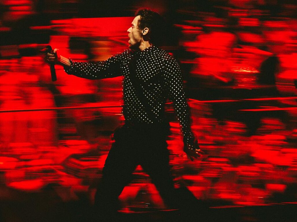 Harry Styles: Πώς μια «εξωστρεφής» σύντροφος άλλαξε τη ζωή του
