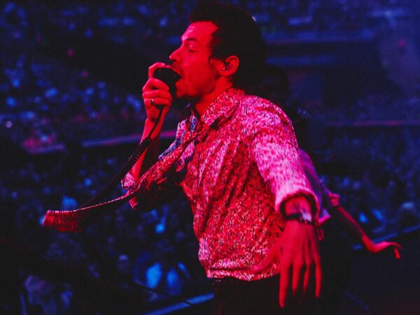 Harry Styles: Aμήχανη στιγμή με θαυμαστή στους δρόμους της Νέας Υόρκης