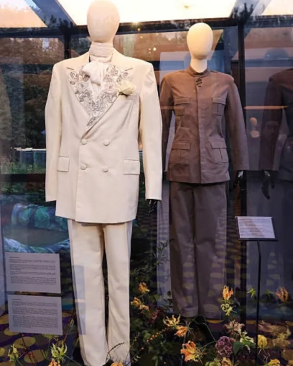 https://www.instagram.com/hungergamesdwtc/