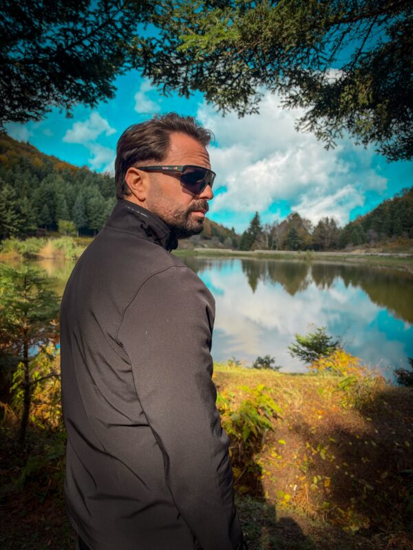 https://www.instagram.com/vrettos_ilias