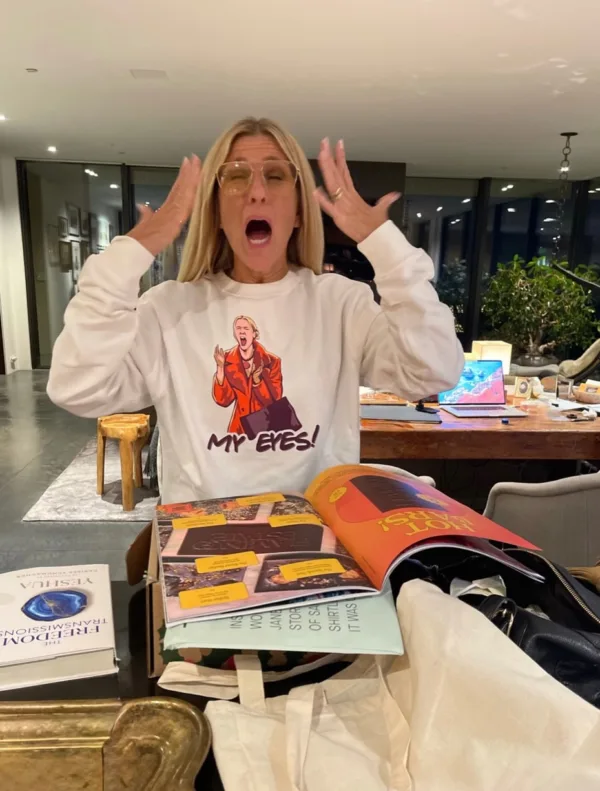 https://www.instagram.com/jenniferaniston