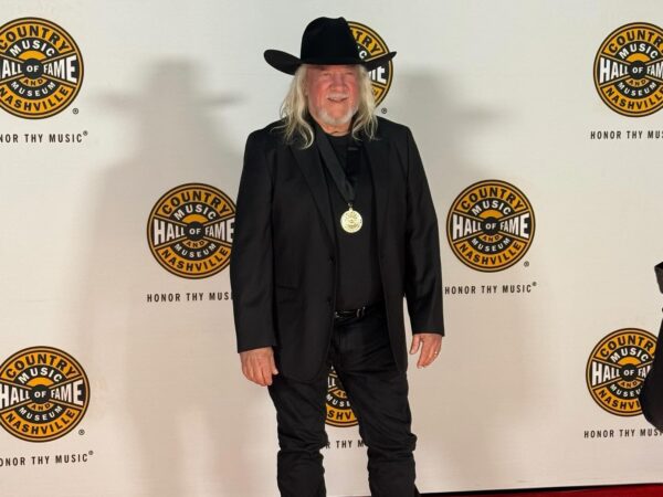 John Anderson: Ο θρύλος της country μουσικής «σίγησε» στα 71 του