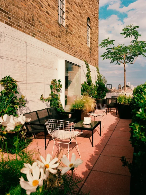 https://www.instagram.com/archdigest/