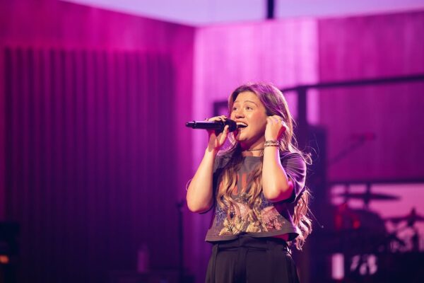 Kelly Clarkson: Έξαλλη με κατάστημα στο Brooklyn – Γιατί επικαλέστηκε το «Pretty Woman»