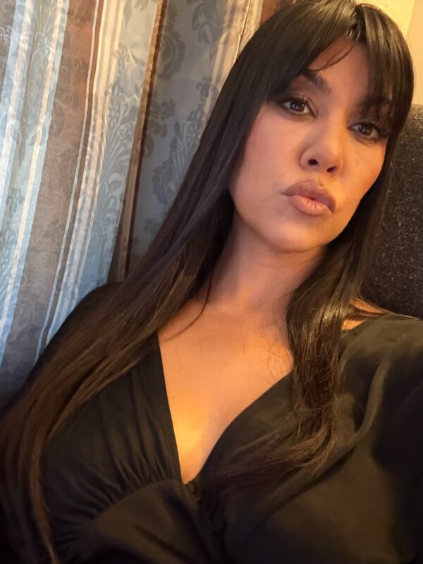 https://www.instagram.com/kourtneykardash