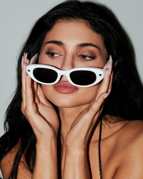 https://www.instagram.com/kyliejenner/