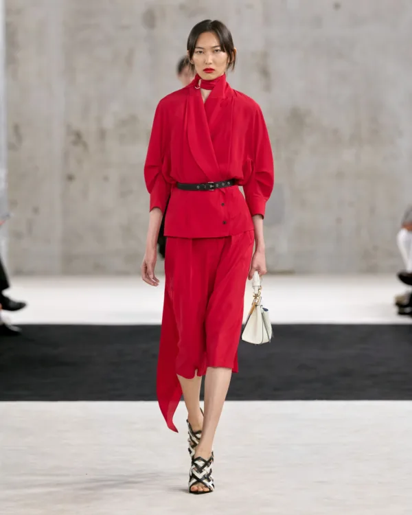 lanvin_kokkino_kragion