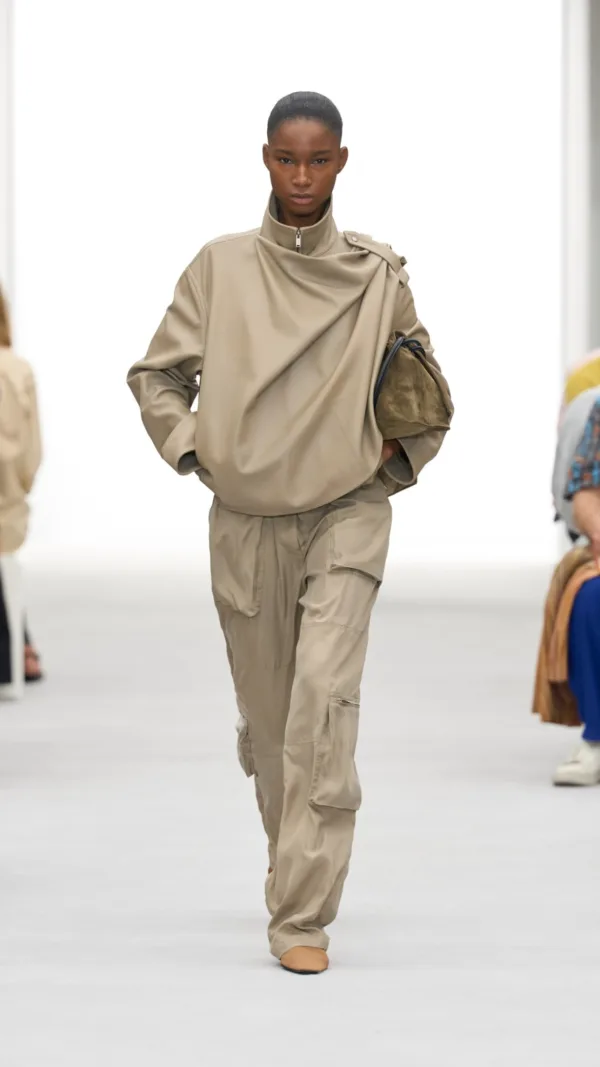 https://www.instagram.com/loewe/