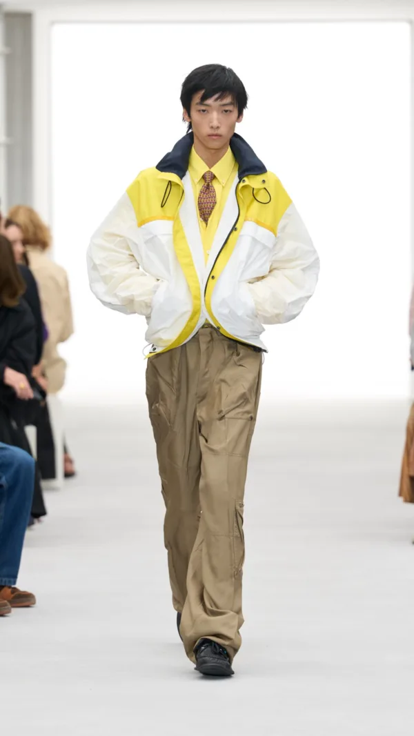 https://www.instagram.com/loewe/