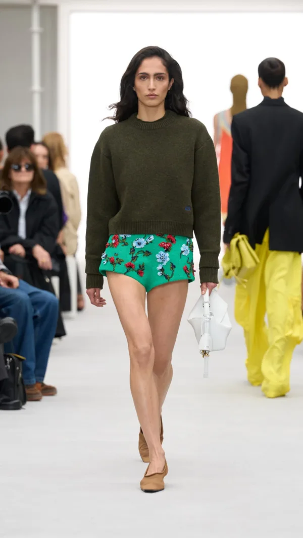 https://www.instagram.com/loewe/