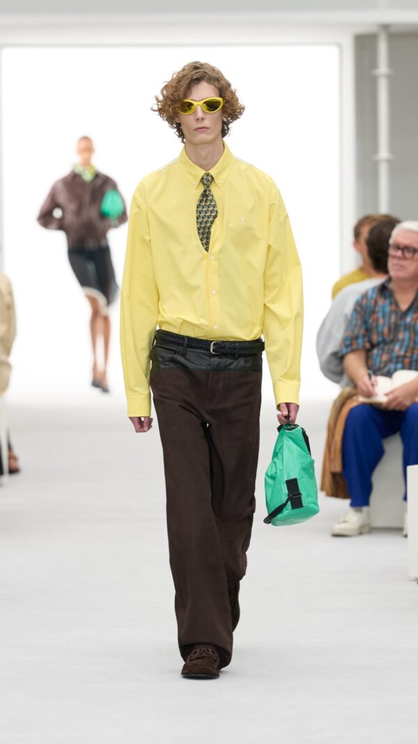https://www.instagram.com/loewe/