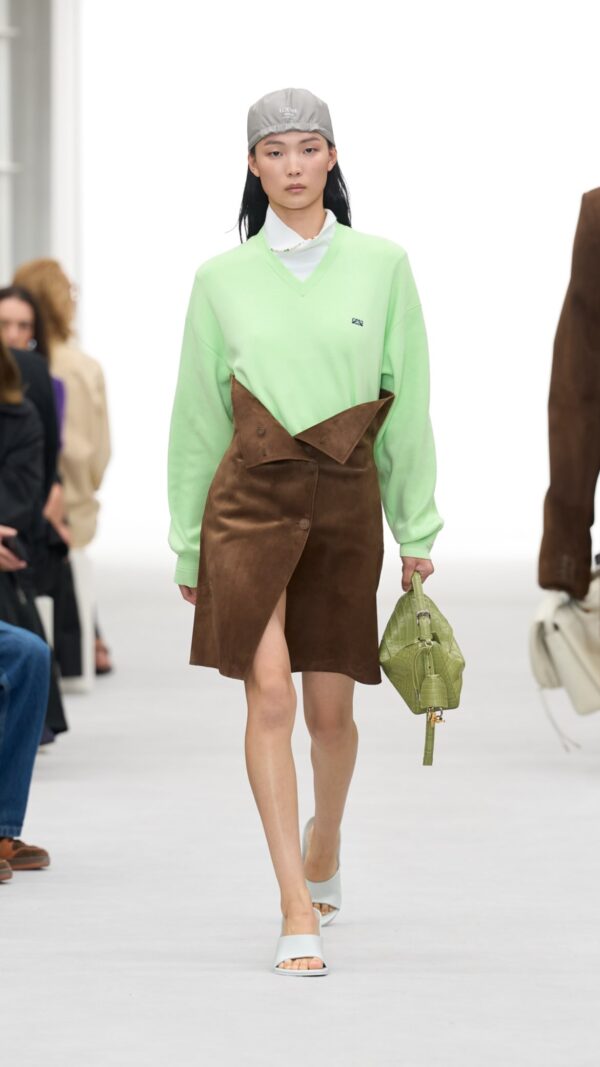 https://www.instagram.com/loewe/