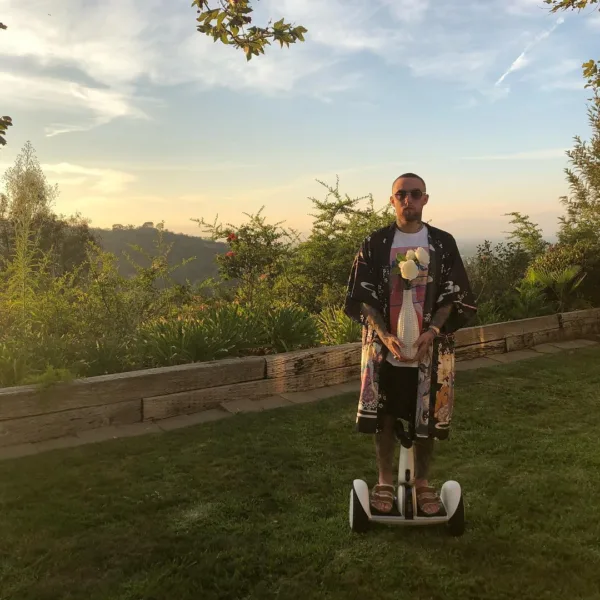 https://www.instagram.com/macmiller