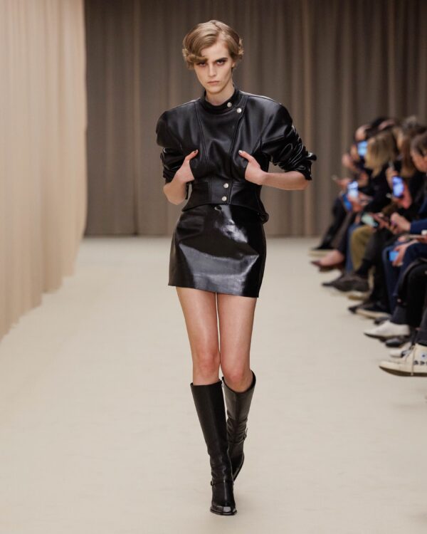 alexandermcqueen.com