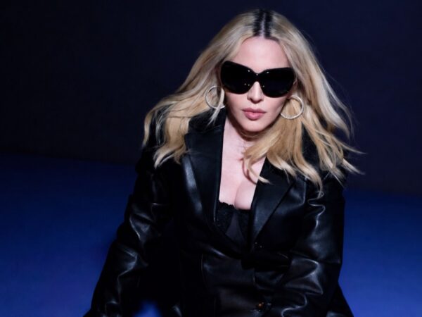 Η Madonna κυκλοφορεί 2 αρωματικά κεριά εμπνευσμένα από τις εμβληματικές μουσικές εποχές της