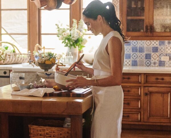 Meghan Markle: Η «παράξενη» φωτογραφία που έκανε τους fans να απορούν