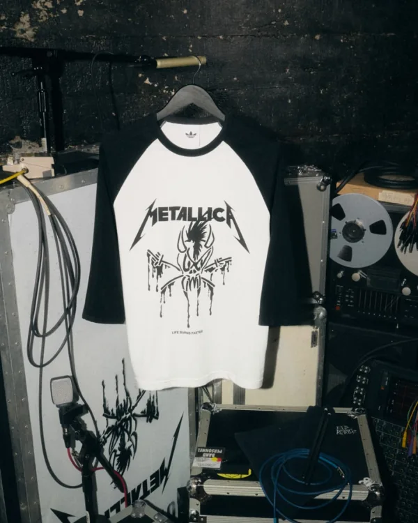 https://www.instagram.com/metallica/