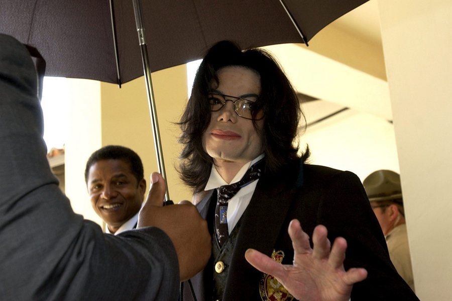 «3,5 δισεκατομμύρια μετά θάνατον»: Ο Michael Jackson στην κορυφή της λίστας του Forbes