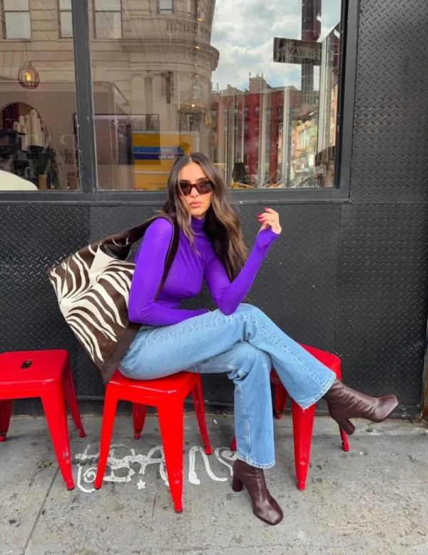 https://www.instagram.com/christinaelezaj/